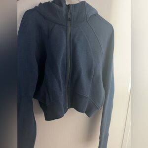 Lululemon size 10 Scuba